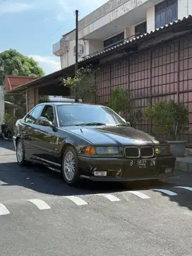 BMW 320i E36 1995