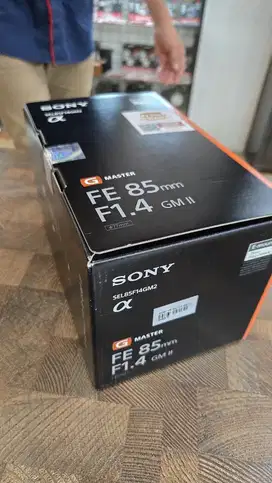 Lensa Sony FE 85mm F1.4 GM ii mulus dan lengkap