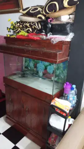 AKUARIUM BUPET LEMARI