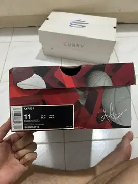 Jual sepatu basket Nike 100% Original Kyrie Irving 4 size 11/45