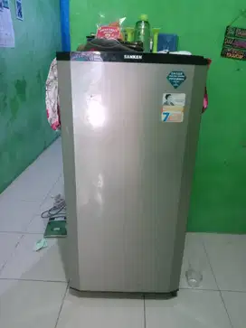 Kulkas sanken 1 pintu