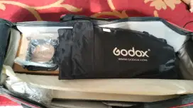 Lampu studio godox ga 200