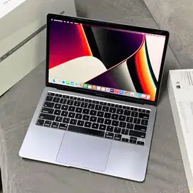 Macbook Air 2020 8/256 Gray 13’