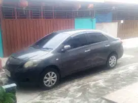 Mobil bekas sedan Toyota Limo