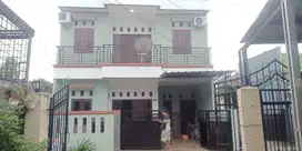 DI JUAL RUMAH 2 LANTAI PD KACANG