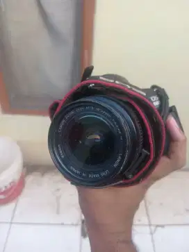 camera canon 1200 D