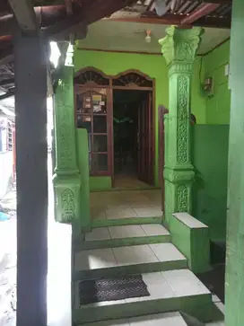 Rumah Kontrakan 8 pintu
