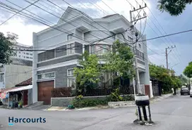Rumah 2 Lantai di Purwosari Laweyan Solo