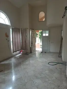 Dijual Murah Rumah 2 Lantai DiTaman Mediteranian Lippo Karawaci