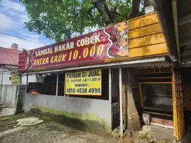 Tempat Usaha Lengkap dengan Tempat Tinggal di Jakarta Selatan