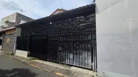 Rumah Siap Pakai Tengah Kota Solo Dekat Jalan Gatot Subroto Solo