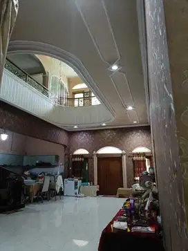Rumah 2 lantai Cocok Untuk Komersial di Jalan Raya Sukomanunggal Jaya