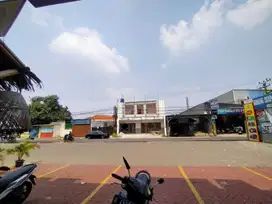 Ruko cakep siap pakai pinggir jalan raya ramai