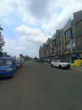 Disewakan Murah Ruko 3 Lantai Eastern Park Sukolilo Cocok Segala Usaha