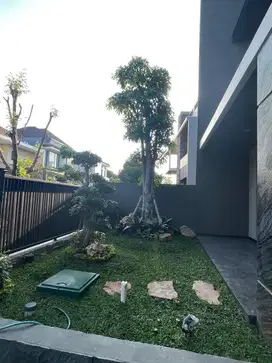 Mewah Rumah Citraland North Emerald Mansion di Surabaya Barat