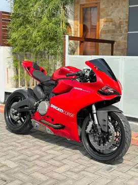 Ducati panigale 2015,sportster,r1,r6,zx10