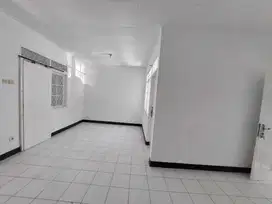 Disewakan Rumah Siap Huni di Jalan Iceskating Arcamanik