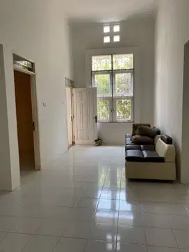 1,5 Lantai Rumah Taman Puspa Raya Nego Sampe Deal