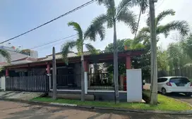 Dijual rumah di Aralia Harapan Indah Bekasi