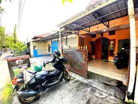 Rumah Pusat Kota semanggi Pasar Kliwon Solo