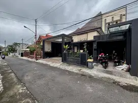 Rumah 2 Lantai di Srondol Kulon Banyumanik Semarang