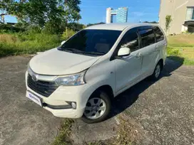 DP Rendah Toyota Avanza 1.3 E Bensin-MT 2017 Putih LES