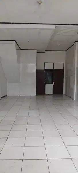 Dhyana rumah jelambar uk 5x20m akses jalan 2 mobil bisa dagang