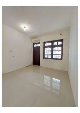 Dhyana rumah murah jelambar uk 3.9x13.3m akses lewat mobil