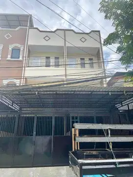Dhyana rumah uk 4x23m full renovasi bagus lokasi tenang di jelambar