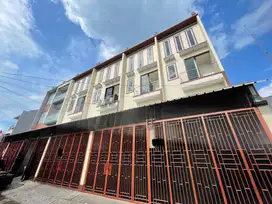 Dhyana rumah baru jelambar uk 4x19m sertifikat shm lokasi strategis