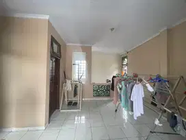 Dhyana rumah 3 lantai jelambar uk 7x14m lokasi bagus dan bebas banjir