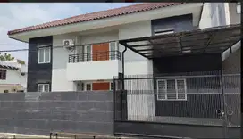 DHYANA RUMAH FURNISH JELAMBAR UK 14x20m TURUN HARGA LOKASI BAGUS TAMAN