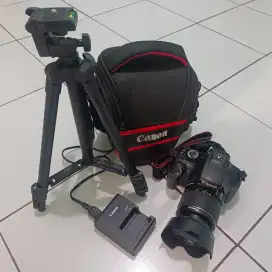 Kamera canon 1100D