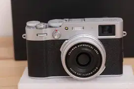 Fujifilm X100V Kit 23mm F.2 II Silver