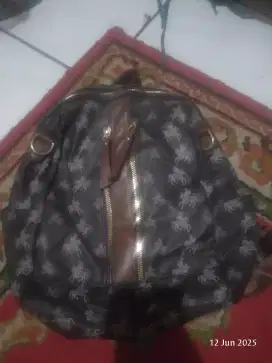 Tas ransel merek makbolo