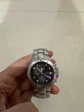 Jam tangan Guess Steel