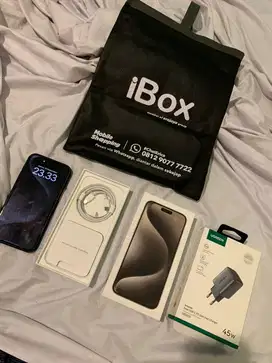 Iphone 15 Promax 256 Natural Titanium Ibox + Case SKINARMA