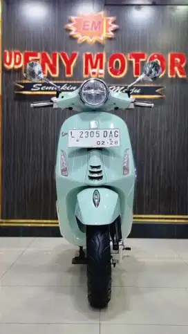 UD ENY MOTOR - Piaggio Vespa Primavera ABS thn 2022 istimewa