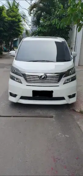 Toyota Vellfire 2011