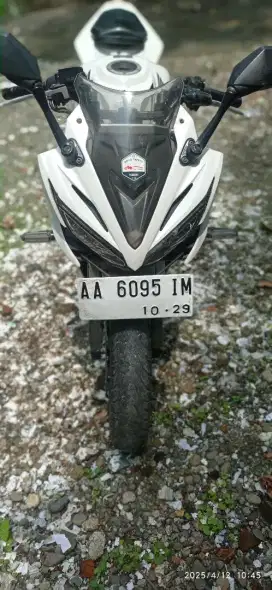 Jual CBR th 2016 plat kebumen