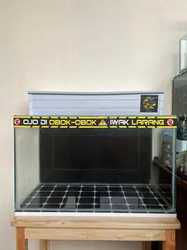 Aquarium 60x30x35 + top filter + meja