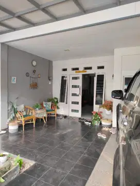 Dibawah NJOP Rumah Strategis dan Terawat di Margacinta