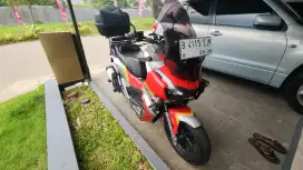 Di jual ADV ABS 2019 mulus,body full scotlet