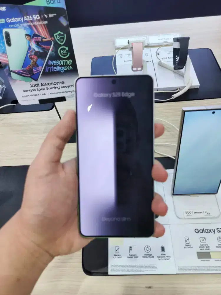 KREDIT SAMSUNG S25 EDGE