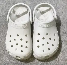 SENDAL CROCS ORIGINAL