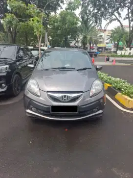 Honda Brio E AT 2015