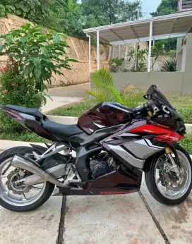 JUAL MOTOR CBR 250RR TAHUN 2017 JUAL APA ADANYA !!