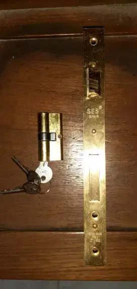 Silinder kunci pintu satu set masih baru