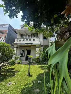Rumah Murah 2 lantai di Legenda Wisata