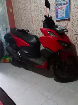 Vario 160 red matte